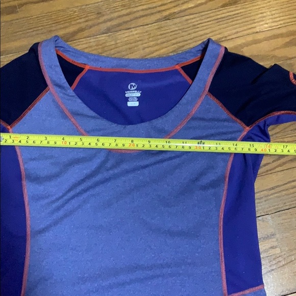 Merrell women’s athletic top - Picture 7 of 9